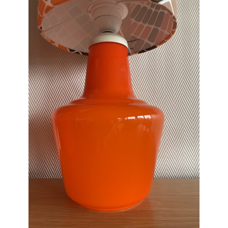 Paire de lampe de chevet en opaline orange et leur abat-jour en tissu vintage Mosaic