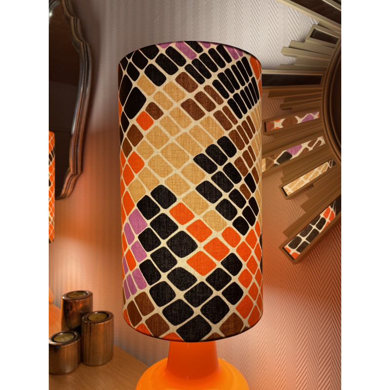 Paire de lampe de chevet en opaline orange et leur abat-jour en tissu vintage Mosaic