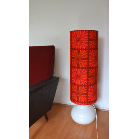 Lampe de sol Pausa - opaline blanche et tissu vintage 70's