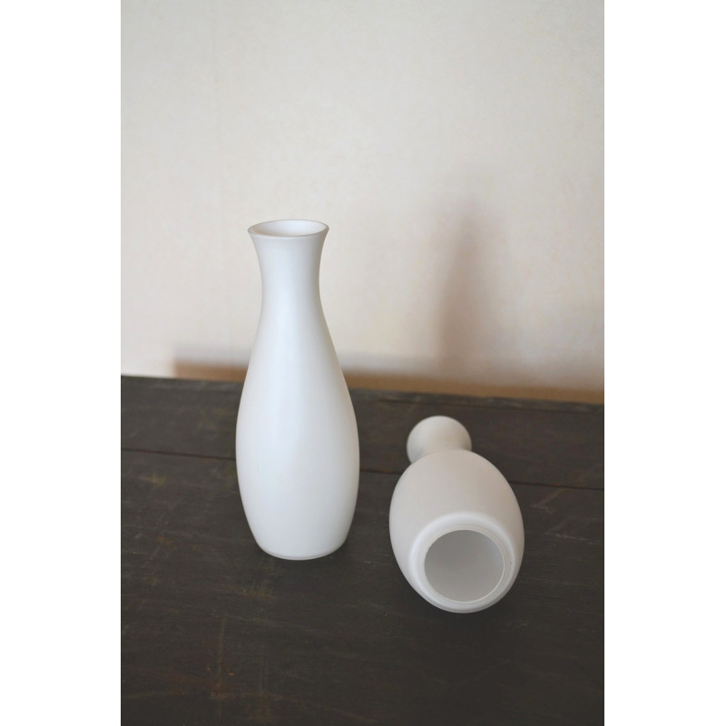 Glass Fugue opaline matt white H20cm / Diam. 7cm / Ouv. 4cm