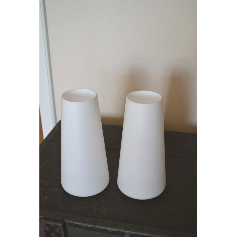 Glass Fugue opaline matt white H17cm / Diam. 5 et 8cm / Ouv. 3,6cm