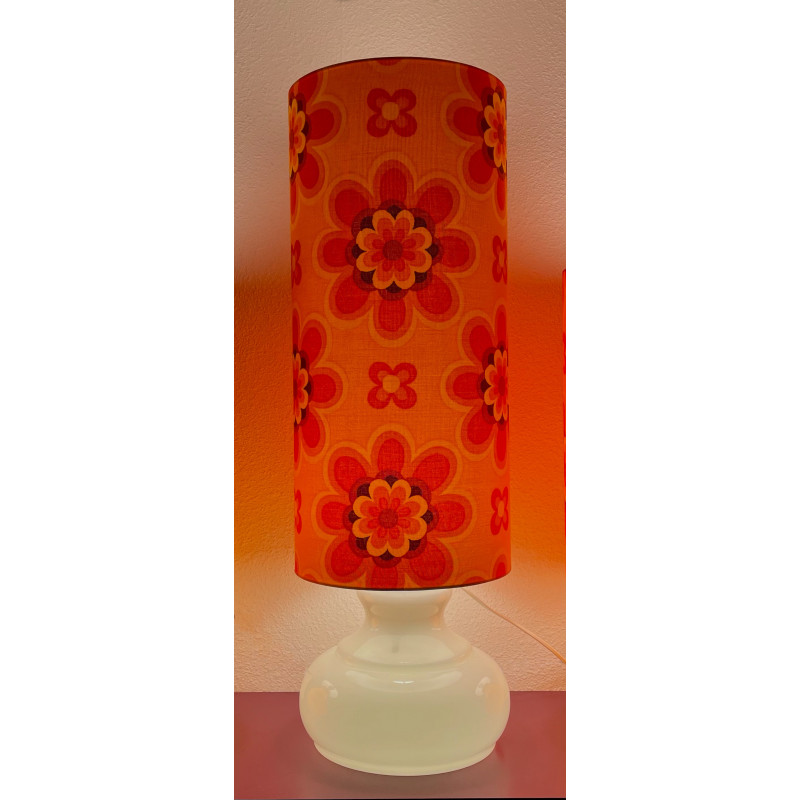 Lampe à poser Crush orange - opaline blanche et tissu vintage