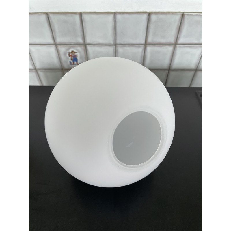 Globe en opaline blanc mat