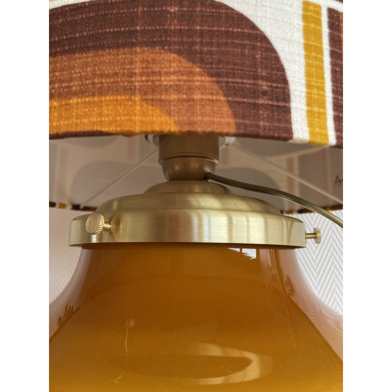 Lampe opaline marron Interlude H70 D25 - tissu vintage 1970