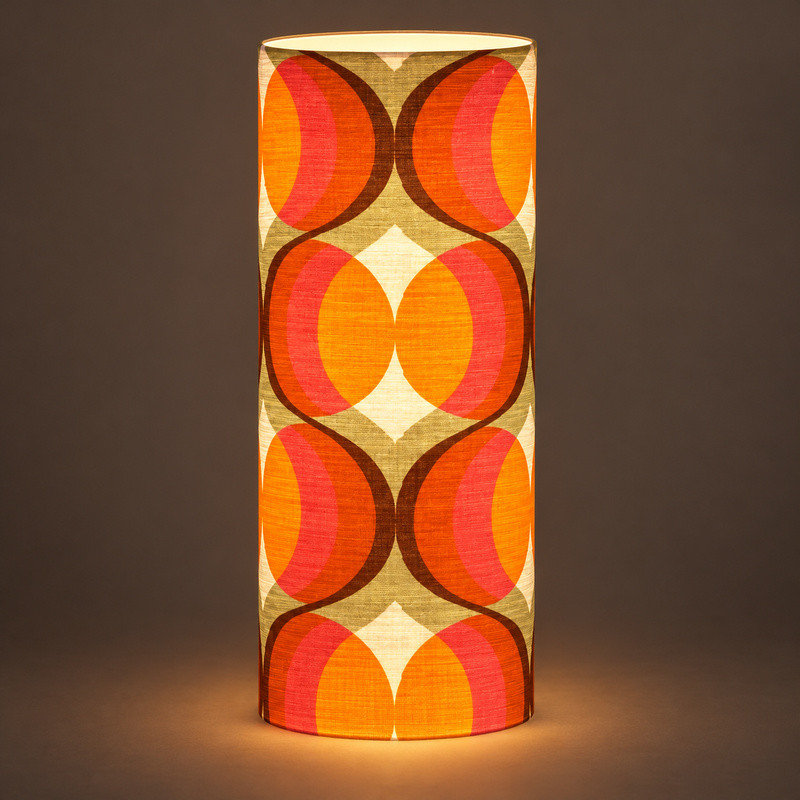 Abat-jour Agate orange H75 D30 - tissu rétro années 1970