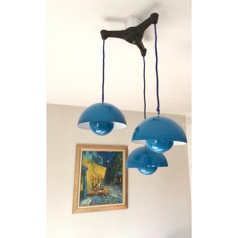 Suspension de 3 Flowerpot bleue design Verner Panton par Louis Poulsen - 1960s